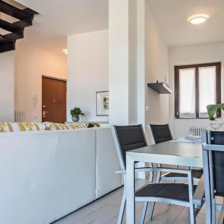 Il Golfo Lago Maggiore Apartmán